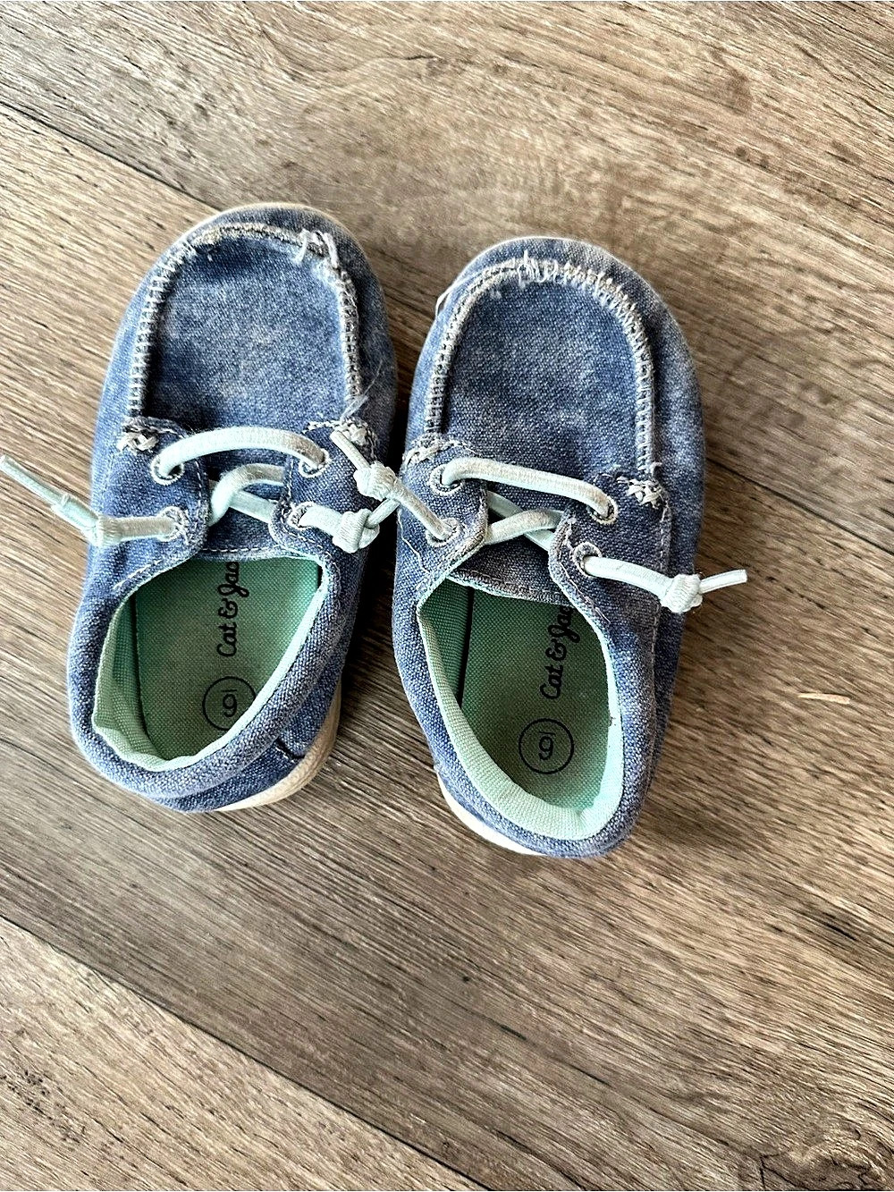 Cat & Jack Kids Blue Moccasins boys US 6